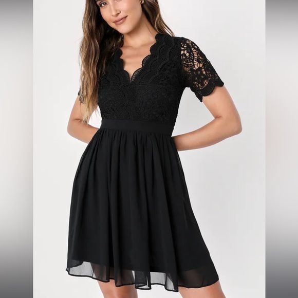 Lulus little black dress . Size M - Picture 1 of 13